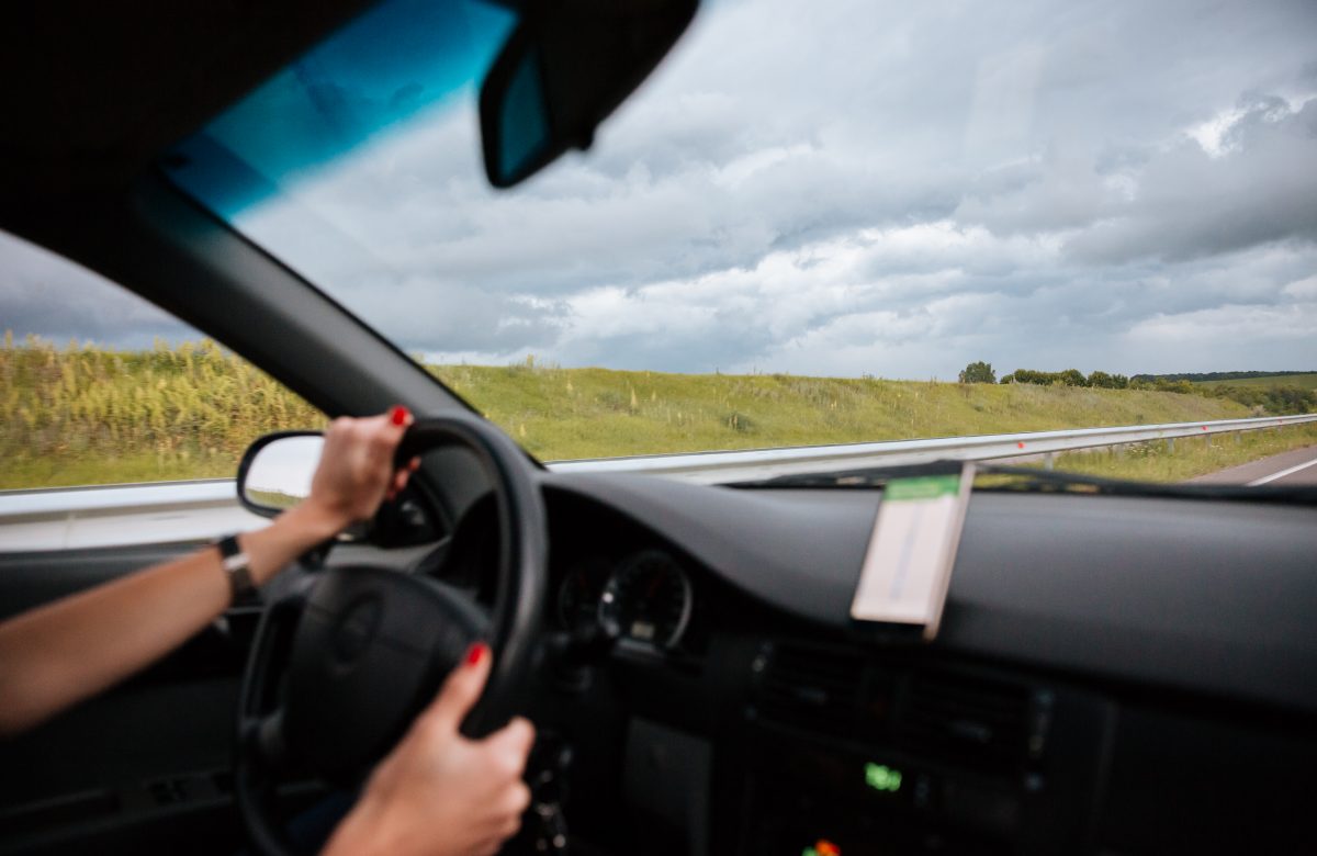 4 Ways to Stay Safe on Long Road Trips