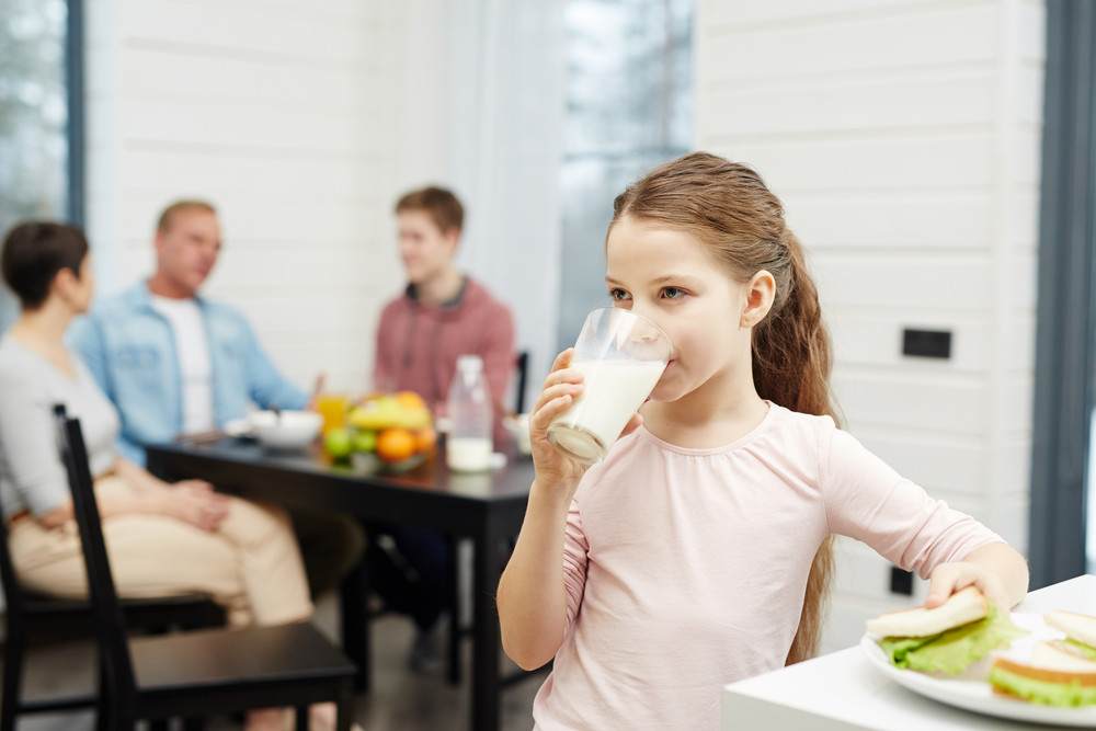 What Types of Drinks Are Good for My Child’s Oral Health?