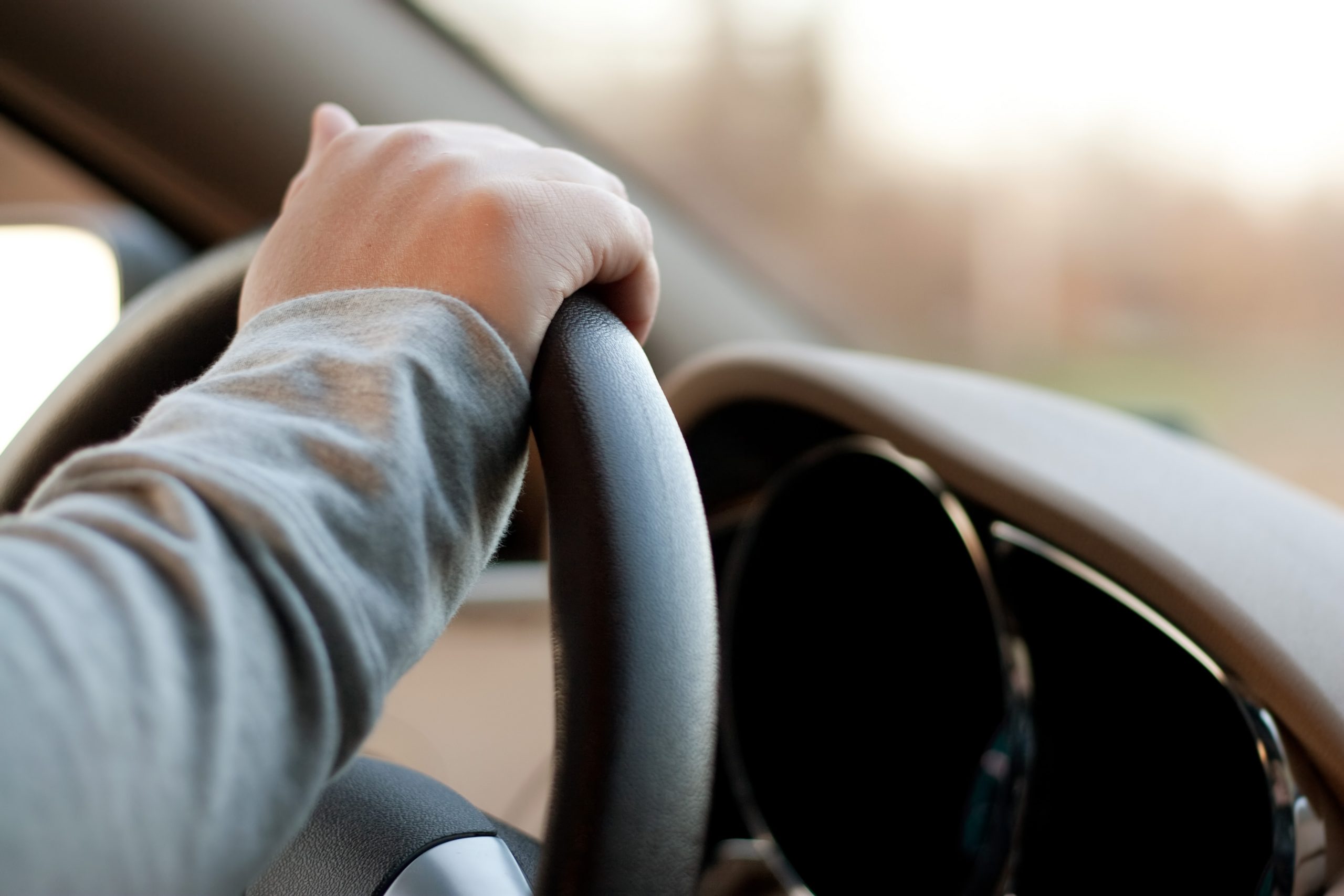 5 Ways Parents Can Model Positive Driving Habits This Year